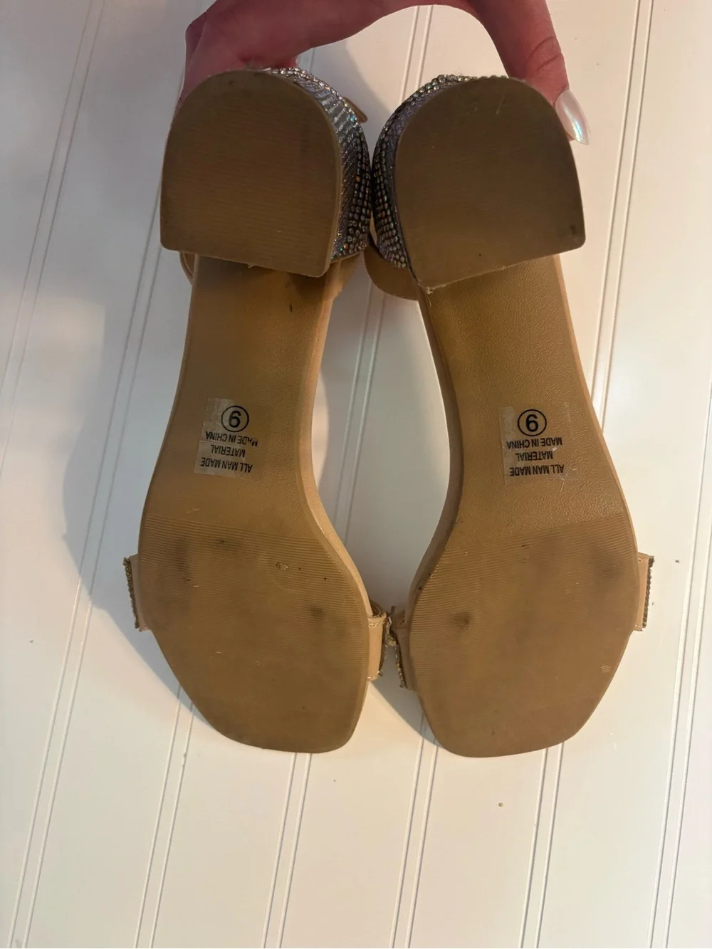 N/A elegant tan